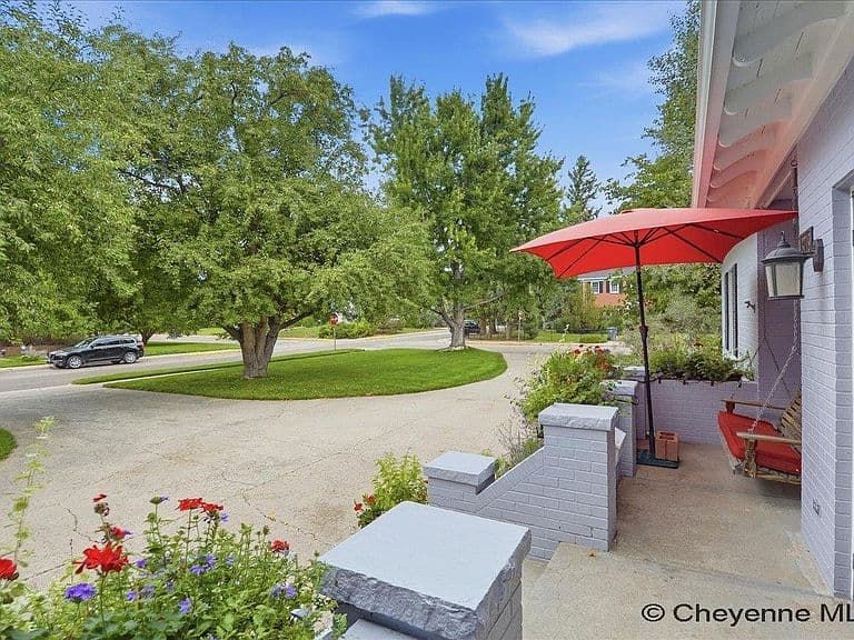 3719 Moore Ave photo 5