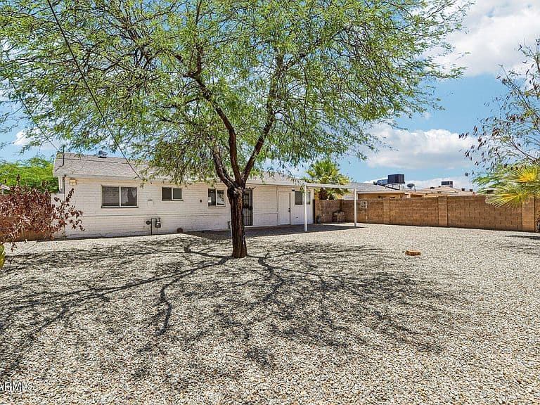 10258 N 18TH Avenue photo 4