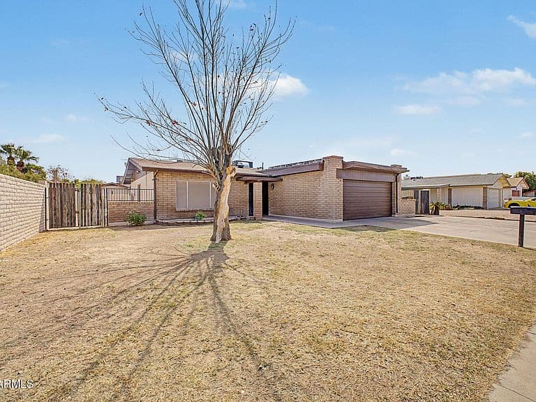 7313 N 46TH Circle photo 3