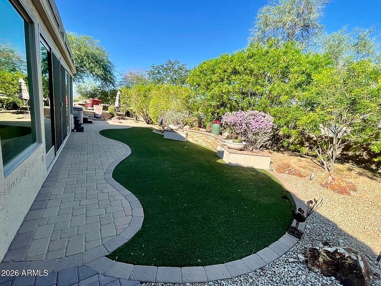 18574 N SUNRAY Court photo 2