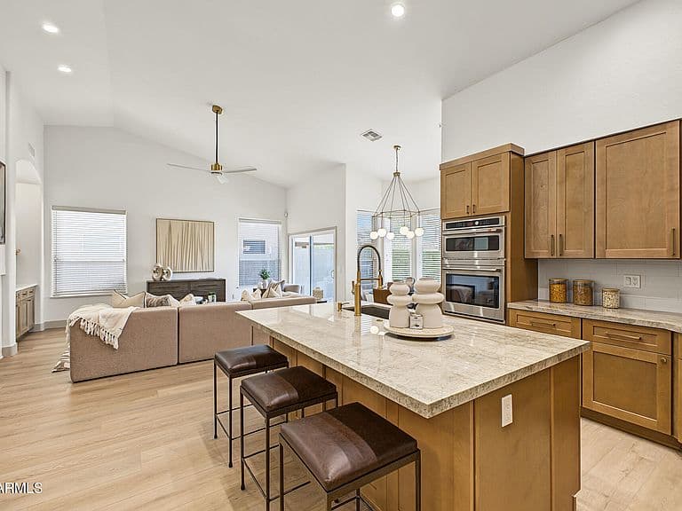 11140 E WHITE FEATHER Lane photo 4