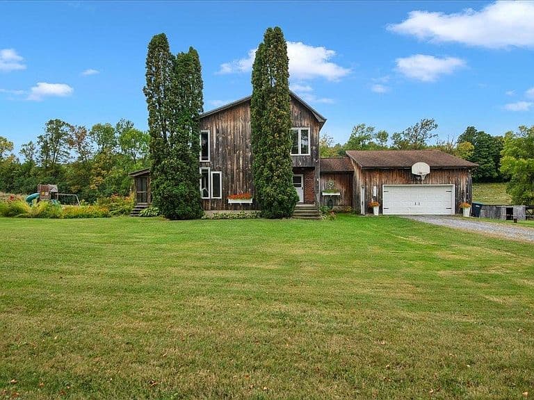 2709 Fuller Mountain Road photo 1