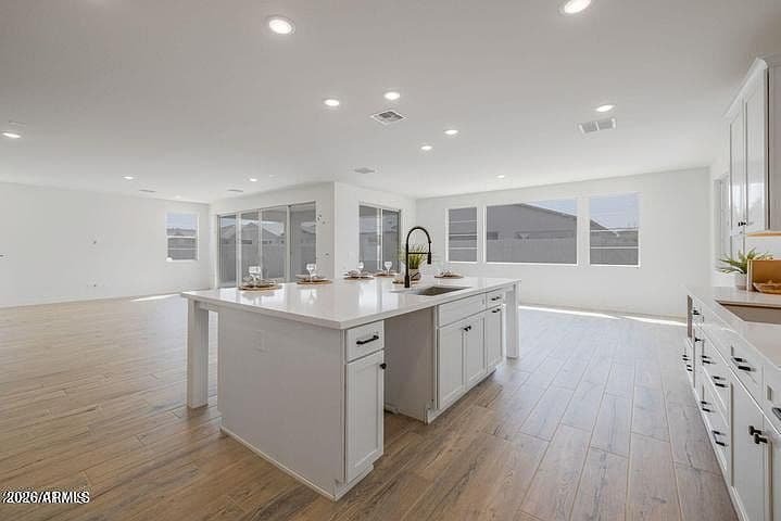 9655 E RAINBOW Avenue photo 4