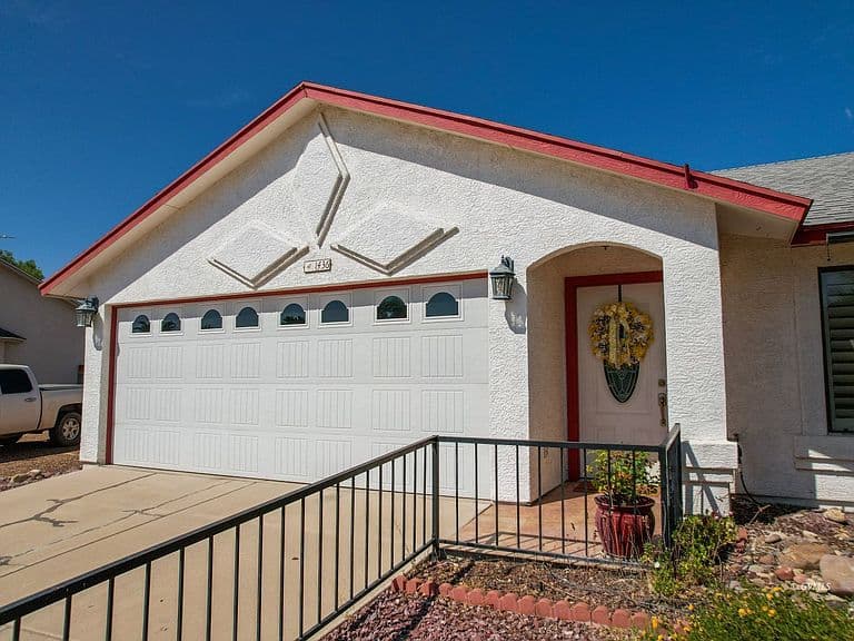 1436 S Roadrunner Ln photo 1