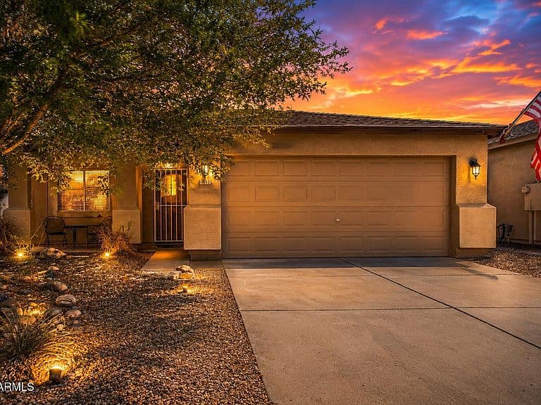 1085 E DESERT ROSE Trail photo 1
