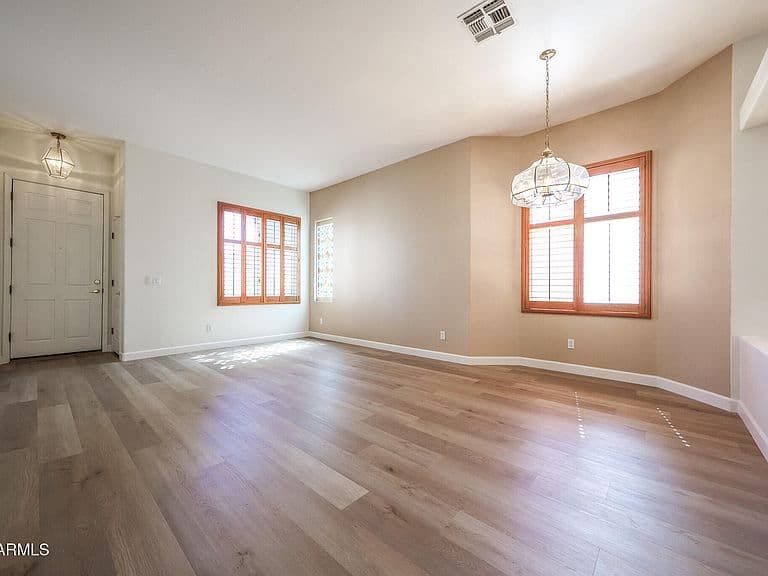 420 W HALF MOON Way photo 5