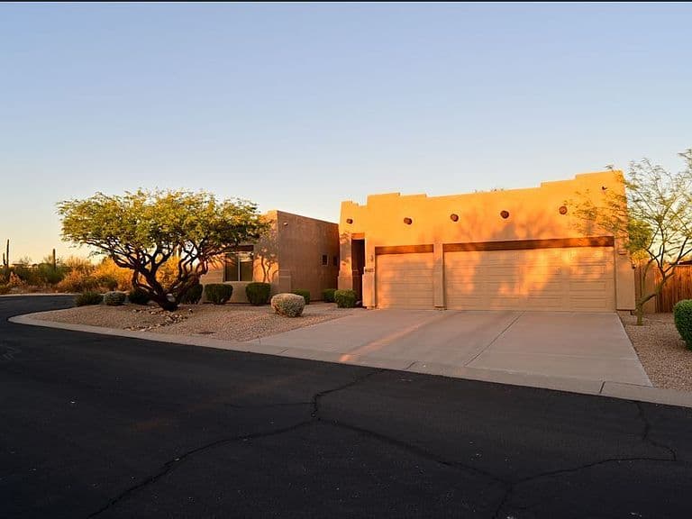 4823 E Lonesome Trl photo 1