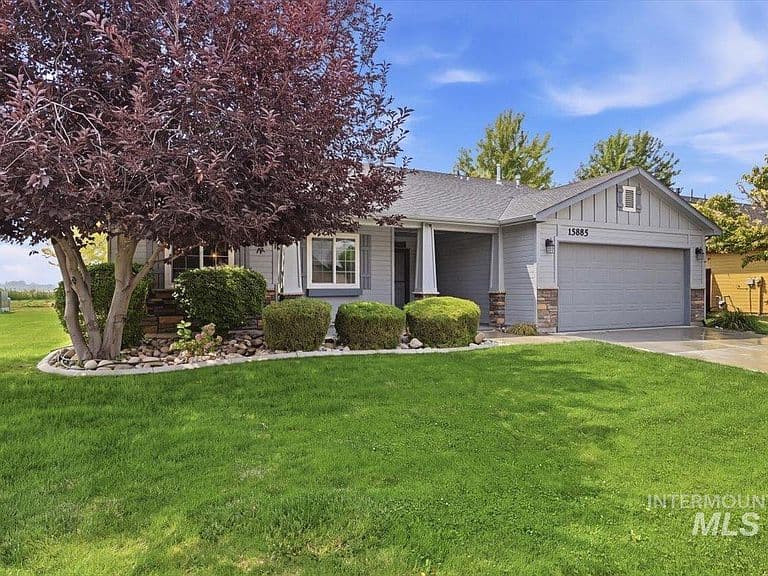 15885 Granite Peak Ave photo 4