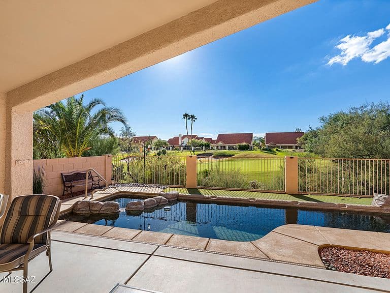 11167 N Desert Flower Dr photo 1