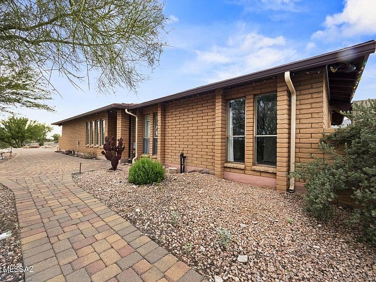 4524 N Camino Arco photo 3