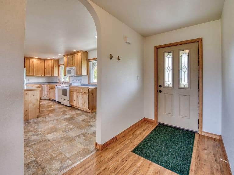 1435 & 1499 Holloran Ln photo 4
