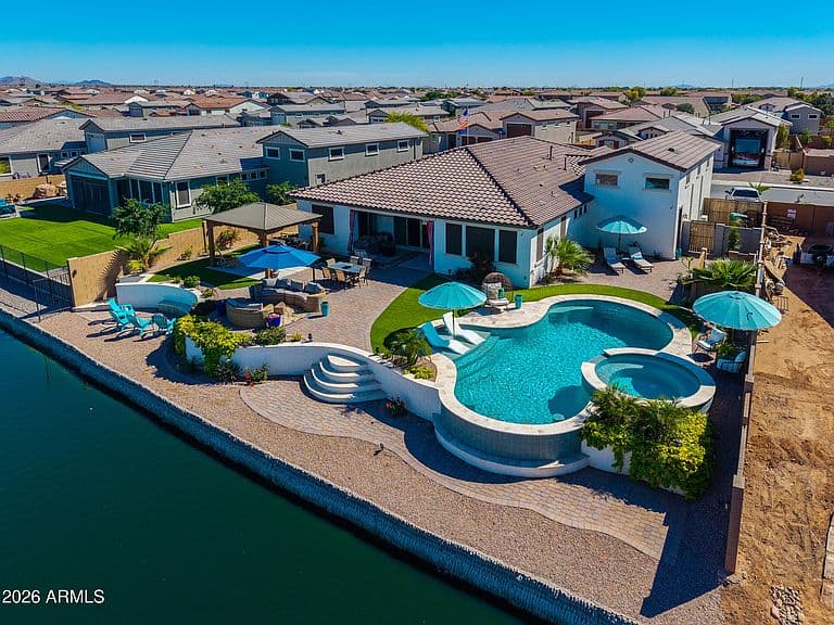 40780 W DESERT FAIRWAYS Drive photo 1