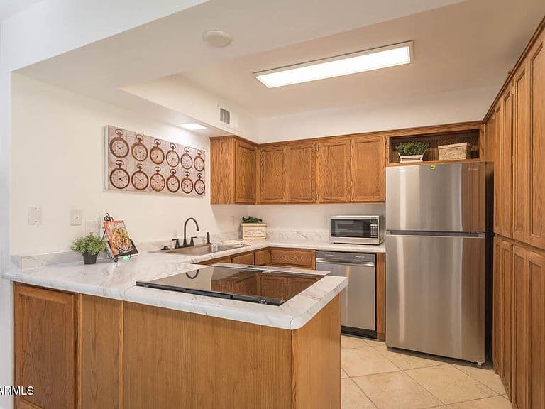 2015 E Southern Avenue #4 photo 2