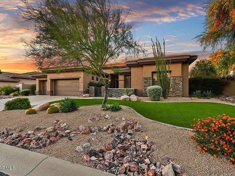 7696 E MOURA Drive photo 2