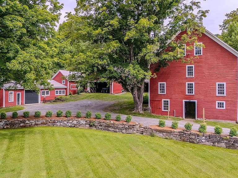 5798 South Road photo 5