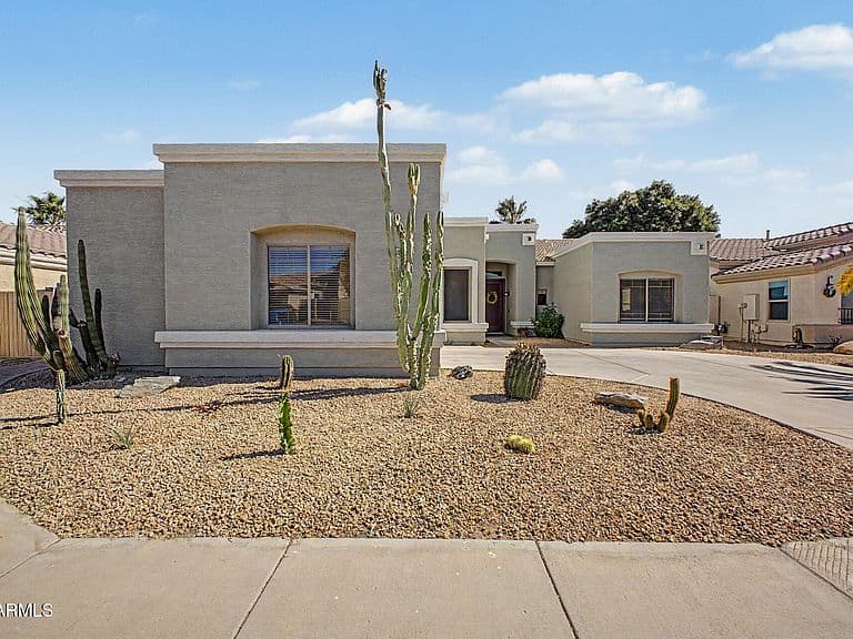 765 W EBONY Way photo 2