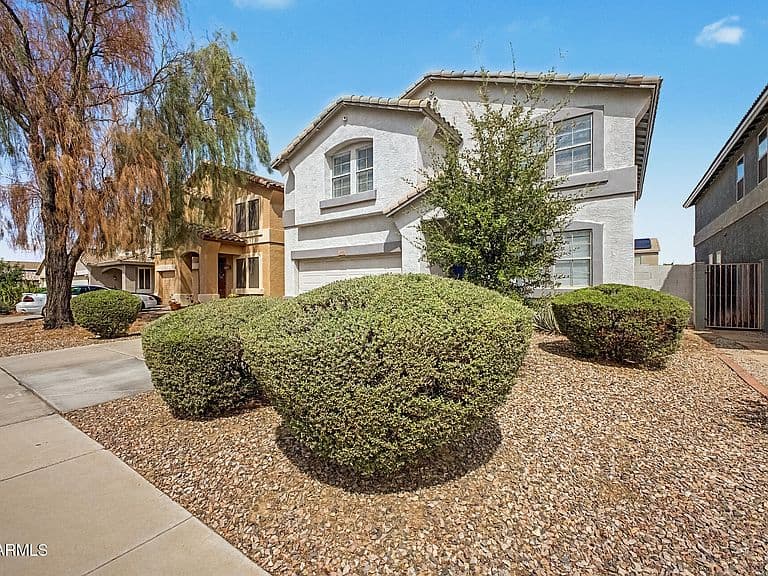 45570 W Guilder Avenue photo 5