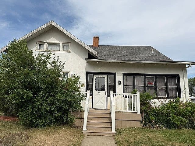 213 3rd Ave SW photo 1