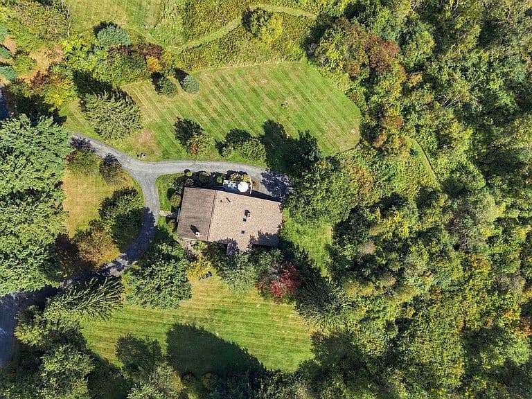 3 Quail Drive photo 3