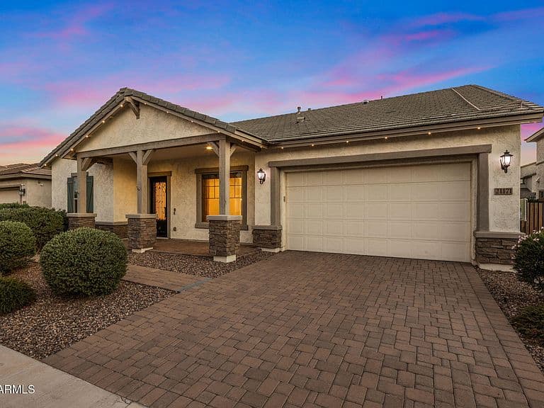 21171 E CARRIAGE Way photo 3