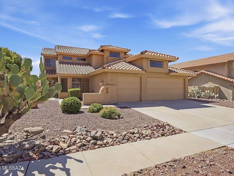 1061 W Antelope Creek Way photo 1