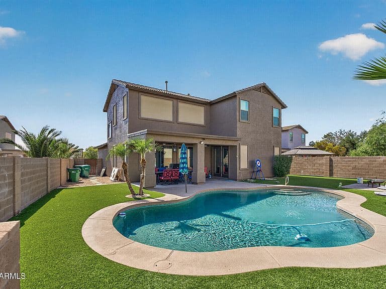20621 N JONES Drive photo 1
