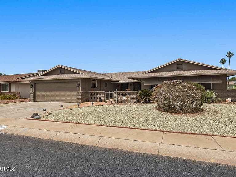 10961 W TROPICANA Circle photo 2