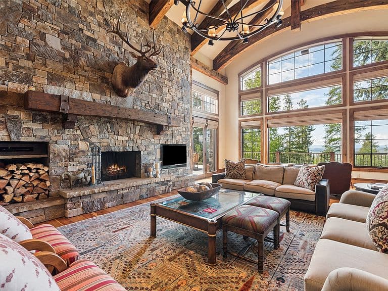 3010 Iron Horse Dr photo 5