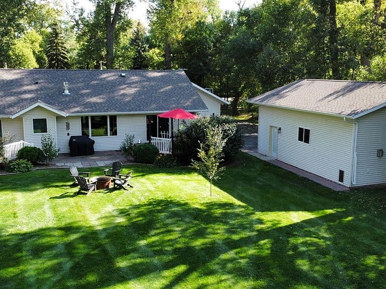 6110 Ponderosa Ave photo 2