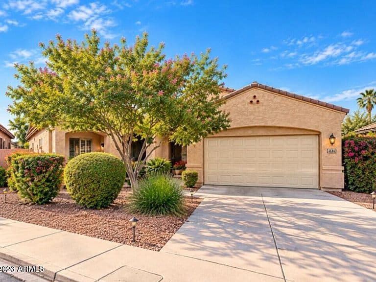4640 S HASSETT -- photo 2