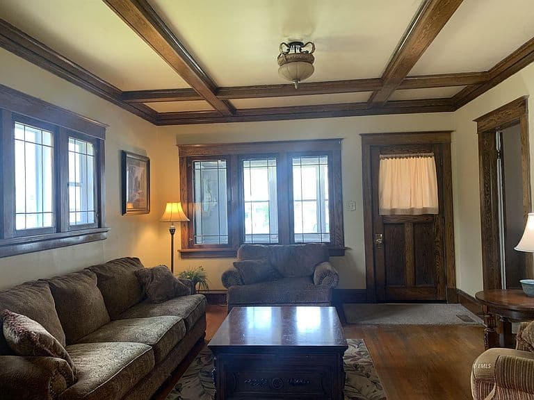 114 N Merriam Ave photo 3