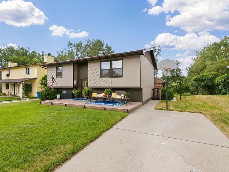 3309 Hall St photo 3