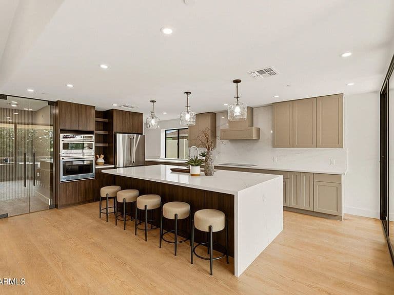 8379 E SAN SALVADOR Drive photo 4