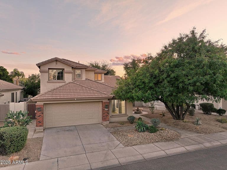 563 E KRISTA Way photo 1
