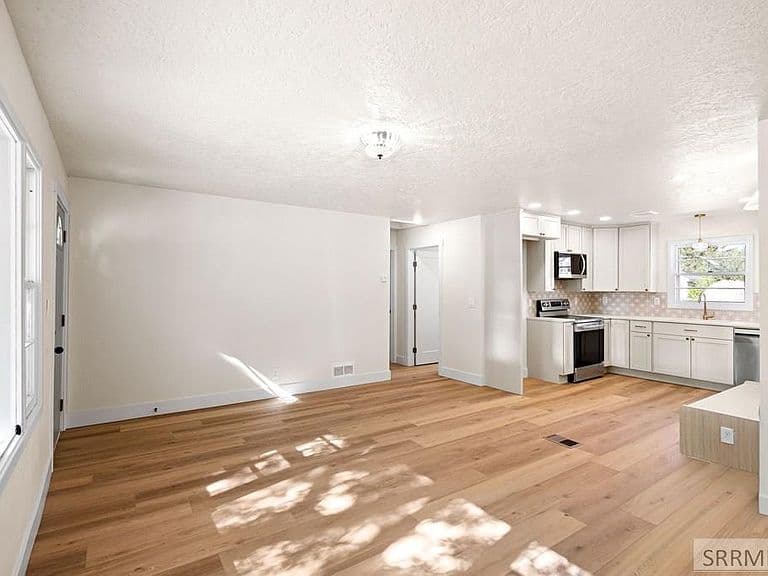 1895 S Avocet Dr photo 4