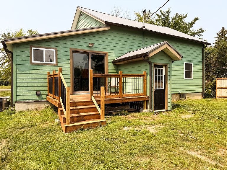 713 Felton Ave photo 5