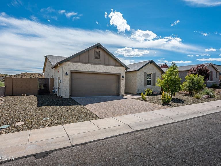 467 CLEOPATRA HILL Road photo 2