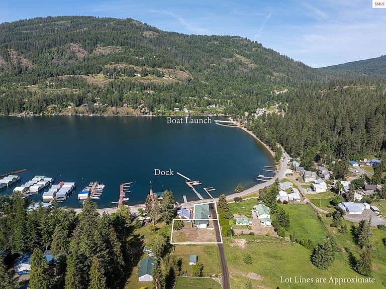 1591 Garfield Bay Rd photo 2