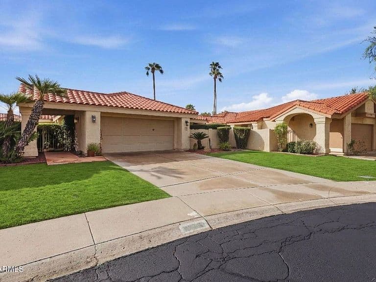 10007 E Vogel Avenue photo 1