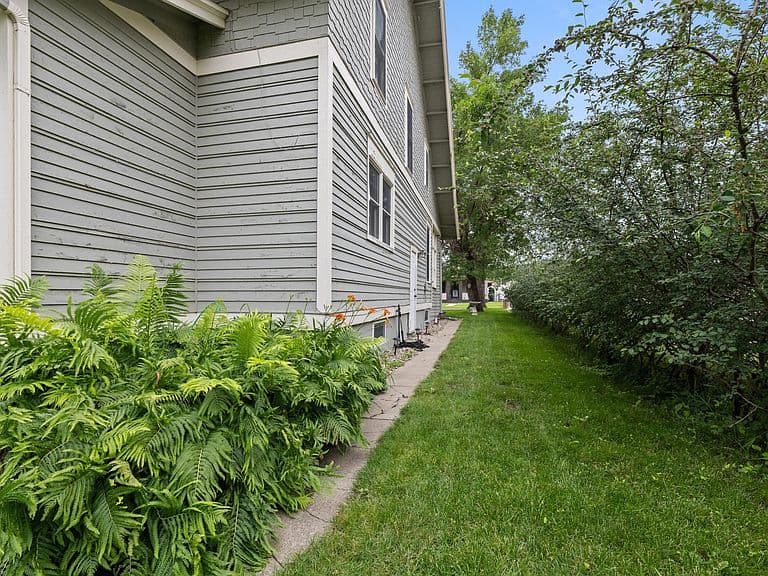 424 5th Ave NW photo 5