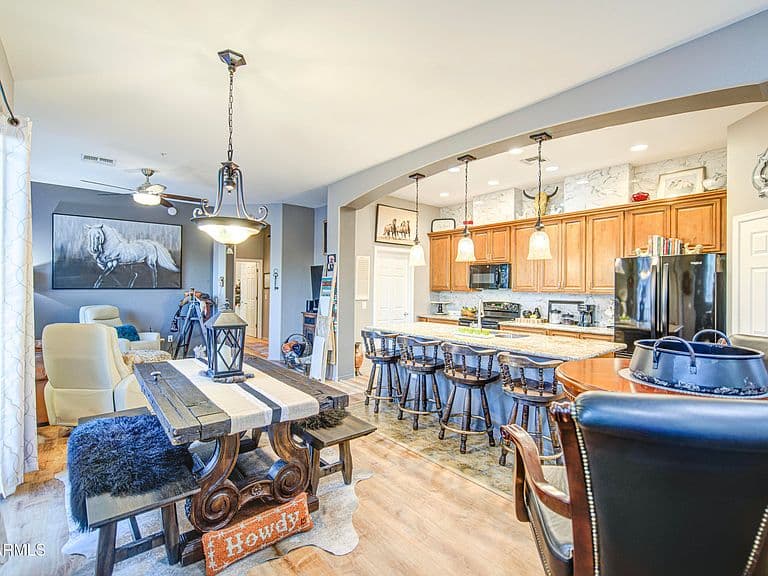42424 N GAVILAN PEAK Parkway #63212 photo 1