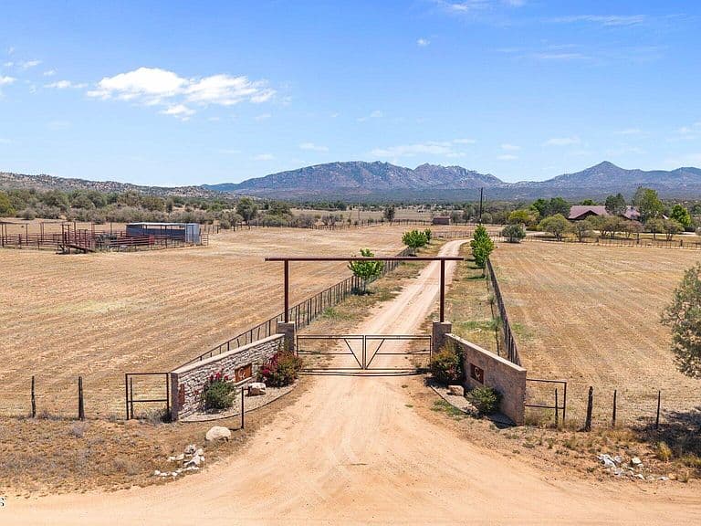 12650 W Z 3 Ranch Rd photo 2