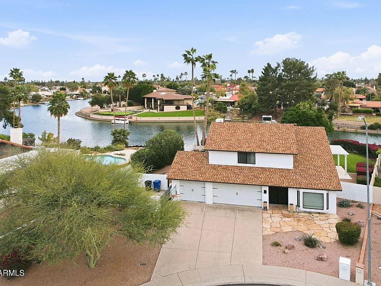 2543 W Madero Ave photo 3