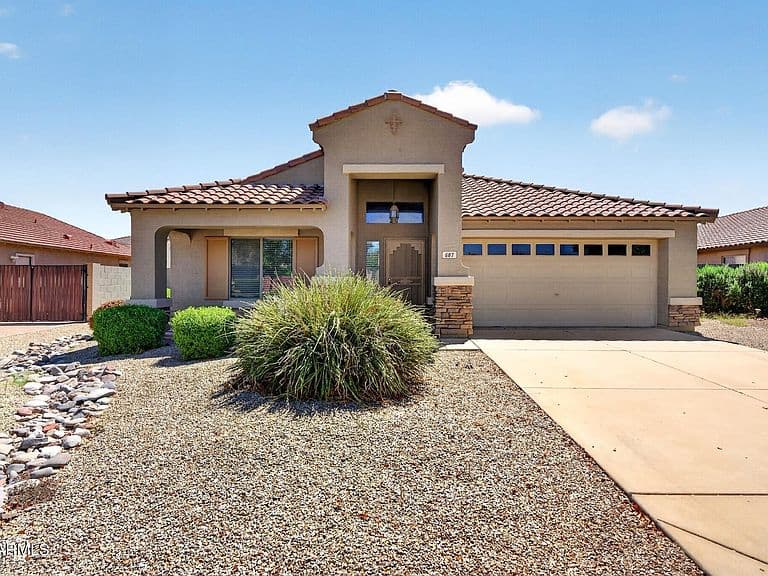 687 E PALOMINO Way photo 1