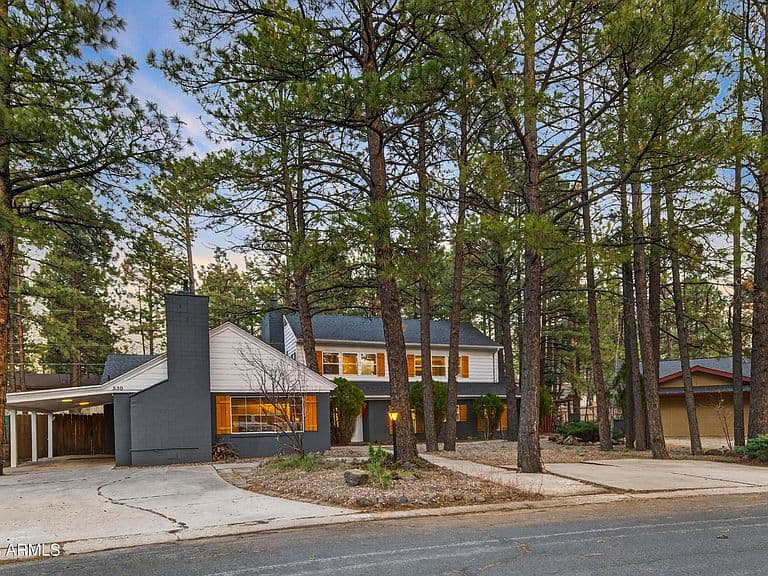 530 N CHARLES Road photo 1