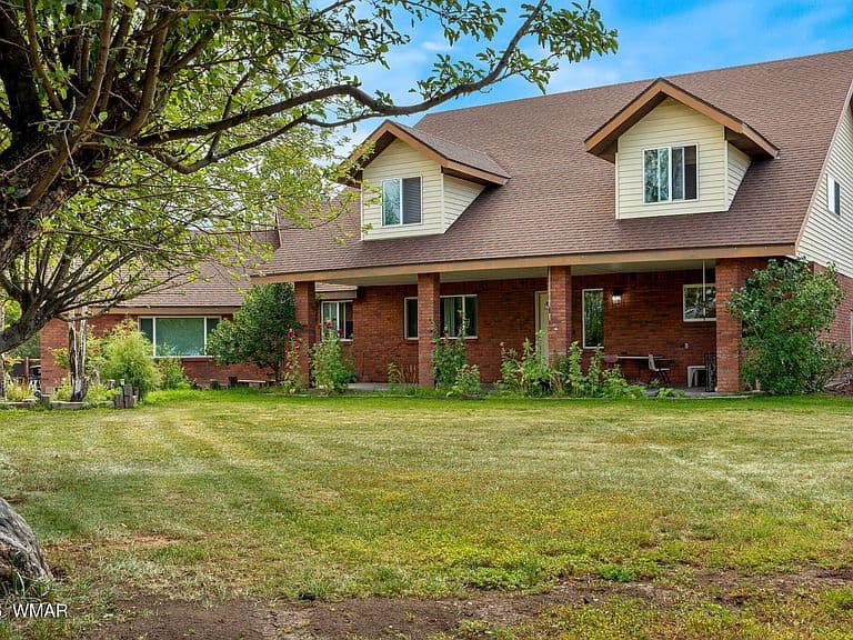 3055 Hansen Ln photo 1