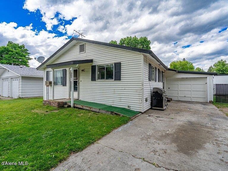 507 E Rose Ln photo 5