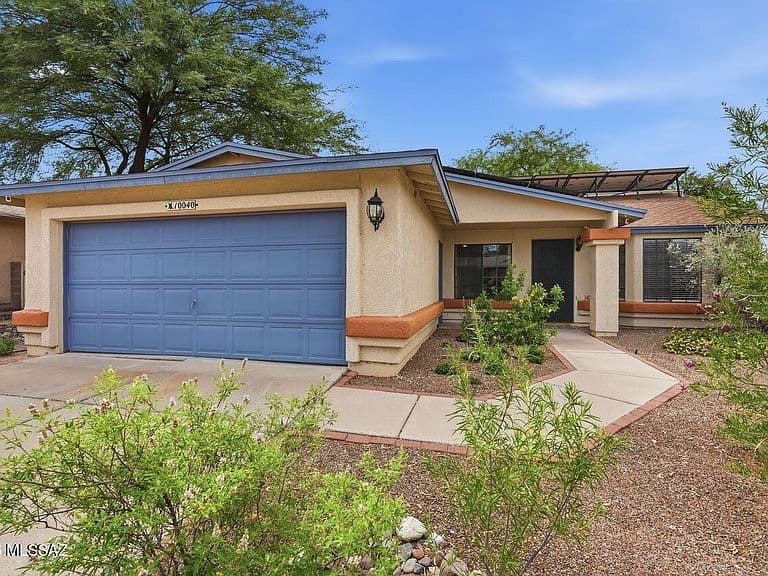 10040 E Watson Dr photo 1