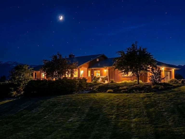 675 Warbler Ln photo 3