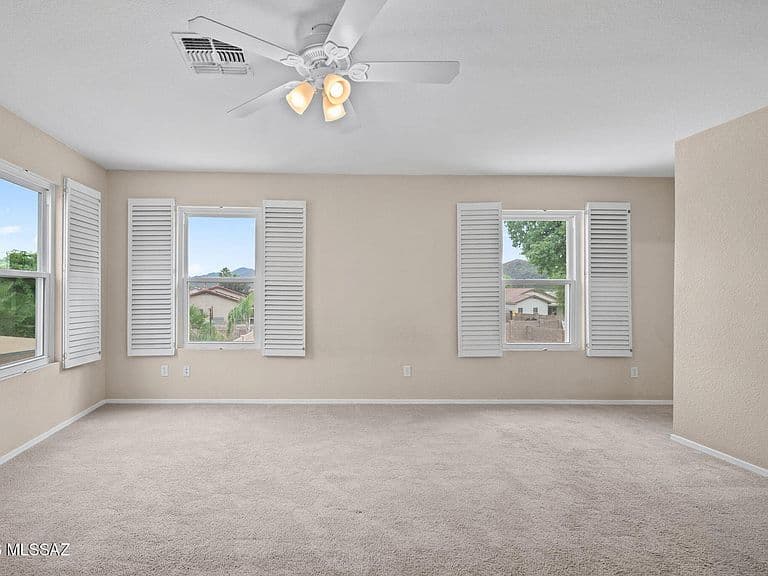 10095 N Mill Crossing Way photo 5
